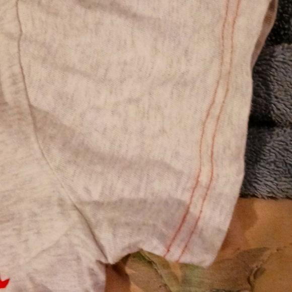 Boys US size 6 t-shirt QUALITY GOODS F&F monkey on a skateboard holding a radio - Picture 3 of 7